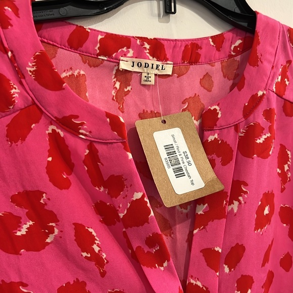 Pink and Red Cheetah Top Size Small - Picture 5 of 5